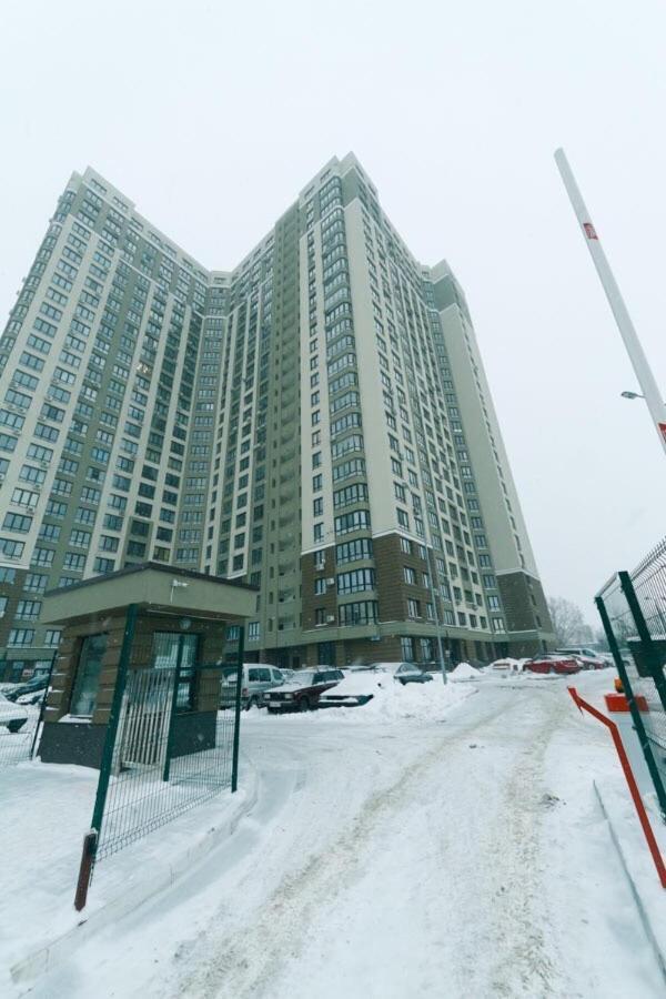Апартаменти Метро Вирлиця Kiev Esterno foto