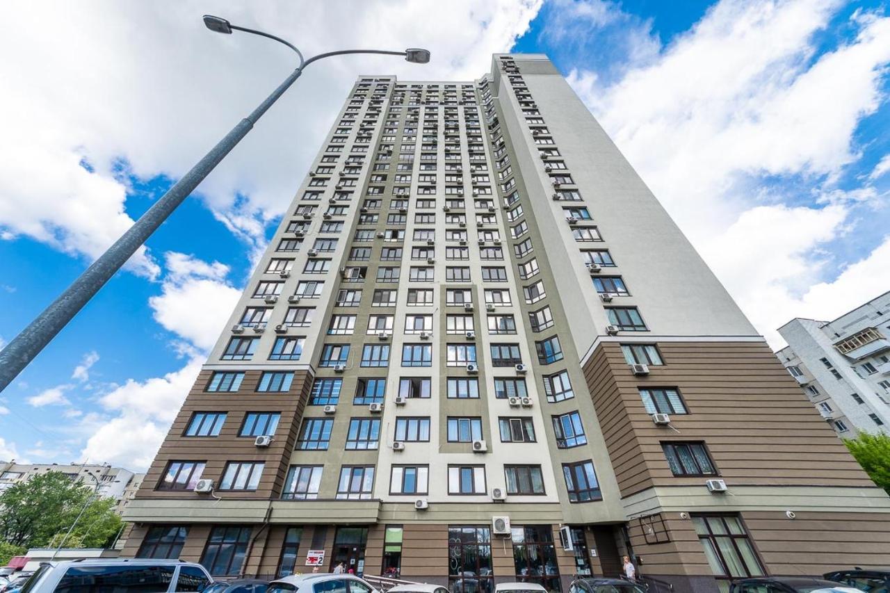 Апартаменти Метро Вирлиця Kiev Esterno foto
